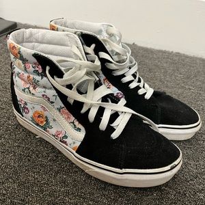 VANS size 8 floral high top skater shoes